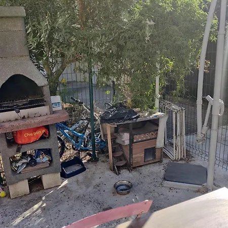 2 Pieces Avec Barbecue 5 Minutes Gare Apartment
